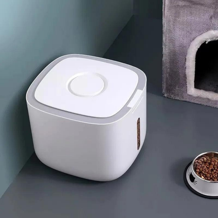 Pet Food Storage Container – Airtight Box with Measuring Cup