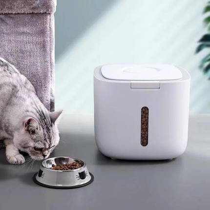 Pet Food Storage Container – Airtight Box with Measuring Cup