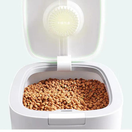 Pet Food Storage Container – Airtight Box with Measuring Cup