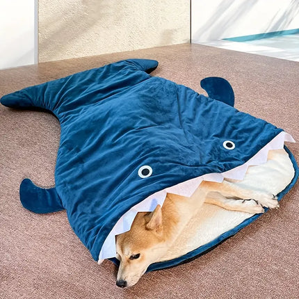DeepCalm Pet Bed – Plush Shark-Shaped Dog Bed