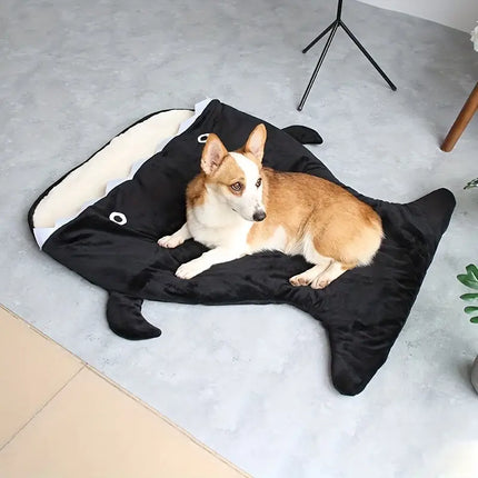 DeepCalm Pet Bed – Plush Shark-Shaped Dog Bed