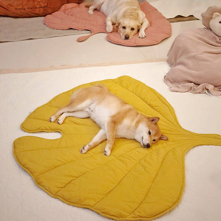 Pet Blanket – Washable Double-Sided Mat with Leaf Design for Dogs