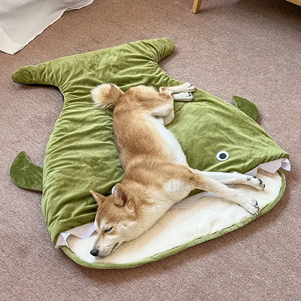 DeepCalm Pet Bed – Plush Shark-Shaped Dog Bed